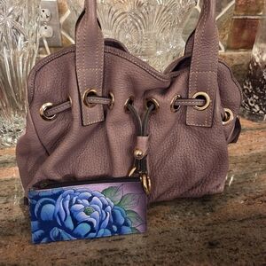 Elegant Mauve-Purple Italian Leather Handbag With Anuschka Wallet.
